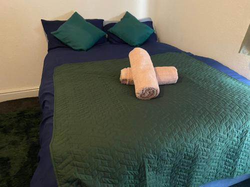 Latchford Apartment | Family-Friendly Comfort at Genitori Genitoque Hotel