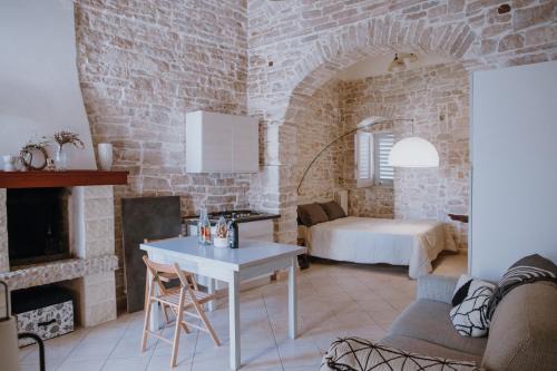 Sannicandro di Bari Apartment | Explore Comfort and Warmth at Genius Loci Hotel