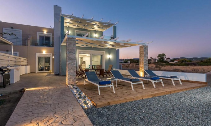 Gennadi Villa | Seaside Serenity at Gennadi Villa Mary: 4-Star Oasis
