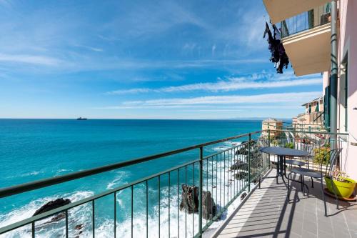 Nervi Apartment | Beautiful Genova Nervi Sea Front - Family Friendly Retreat