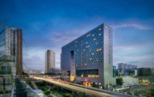 Nanshan Hotel | Elegant Genpla Hotel in Shenzhen Qianhai with Dining Options