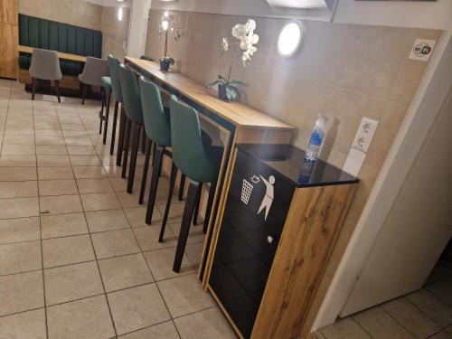 Hundsturm Apartment | Budget-Friendly Gent Apt with Hot Tub & Kitchen Access