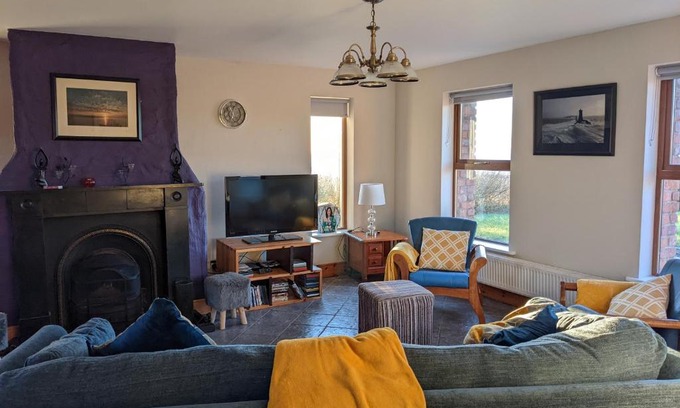 Lisdoonvarna House | Guest Rated 10/10 at Gentian Cottage with Family-Friendly Amenities