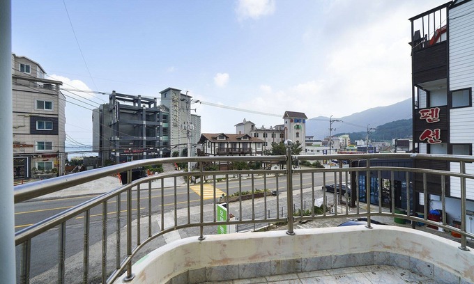 Geoje Hotel | Eco-Friendly Escape at Geojedo Hakdong Green Beach