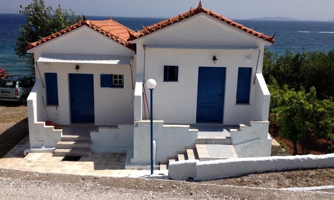 Lesbos House | George Paradise: Guest Rated 9.8 with Oceanfront Views