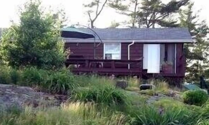 The Archipelago Cottage | Unforgettable Georgian Bay Cottage Rentals in Mactier, Ontario
