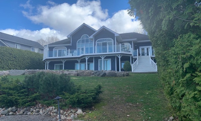 Penetanguishene House | Waterfront Getaway with Spa & Hot Tub Near Midland, Ontario