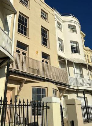 Worthing House | Georgian Townhouse on the beach