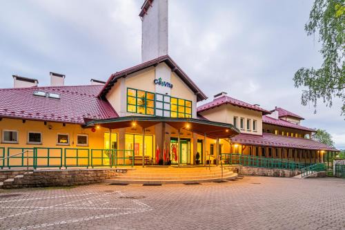 Ladek-Zdroj Resort | Pet-Friendly Getaway at Geovita Lądek Zdrój with Pool