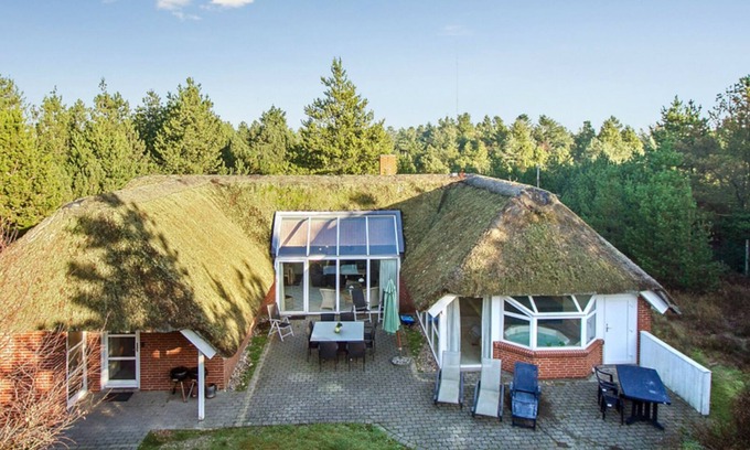 Blavand Strand House | Relaxing Beach House with Pool & Spa for 10 Guests