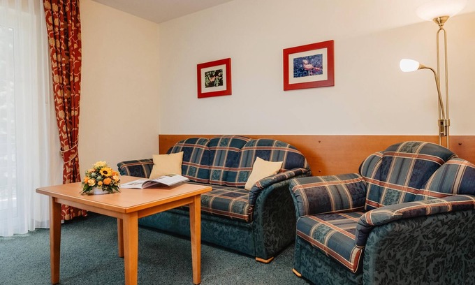 Wurding Apartment | Spacious Two-Room Apartment with Balcony & Family-Friendly Perks