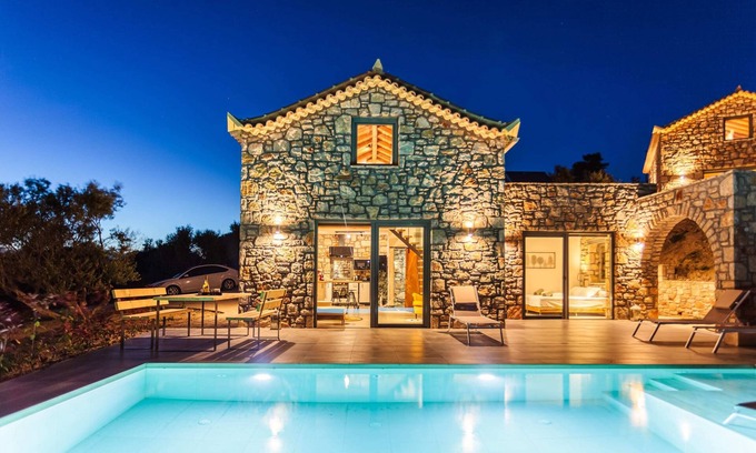 Pylos-Nestoras Villa | Exclusive Gerakada Villa with Private Pool & Perfect Rating