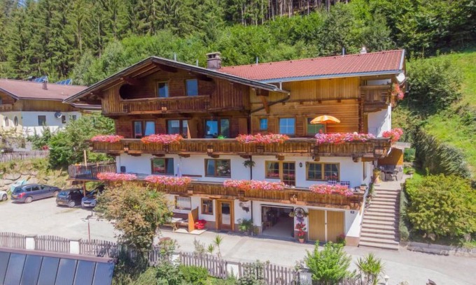 Gerlosbergeben Apartment | Highly Rated Gerlosblick with Spa & Lake Views Await