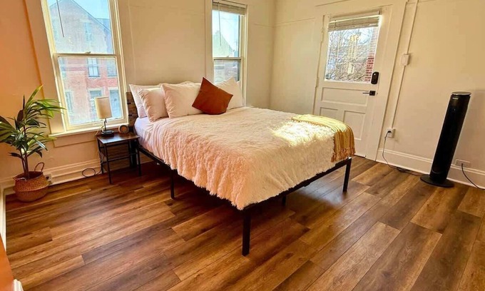 Brewery District House | German Village & Downtown | Steps to High Street | Free Parking | 5,800 Reviews