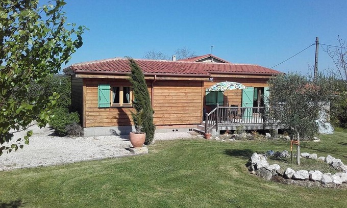 Montpezat House | Cozy Getaway at Gers - Cousso's Chalet Awaits You