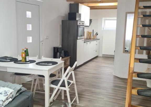 Sandershausen Apartment | Family-Friendly Retreat: Gesamte Unterkunft with Top Reviews