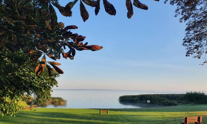 Kummerow Apartment | Discover Gesindehaus am Schloss Kummerower See - 4 Star Retreat