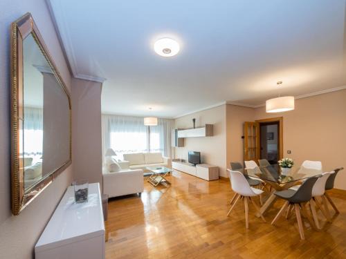 Ermitagana Apartment | Pet-Friendly 4-Star Gestión de Alojamientos Apartments