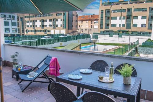 Posada de Llanes Apartment | Relaxing Apartment for Two with Pool Access