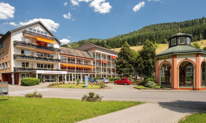 Bad Peterstal-Griesbach Hotel | Relaxing Retreat at GesundheitsHotel Das Bad Peterstal