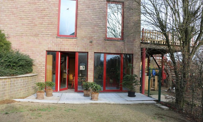 Haut-Bois House | Discover Gesves Côté Jardin: Rated 10/10 with Breakfast & Kitchen
