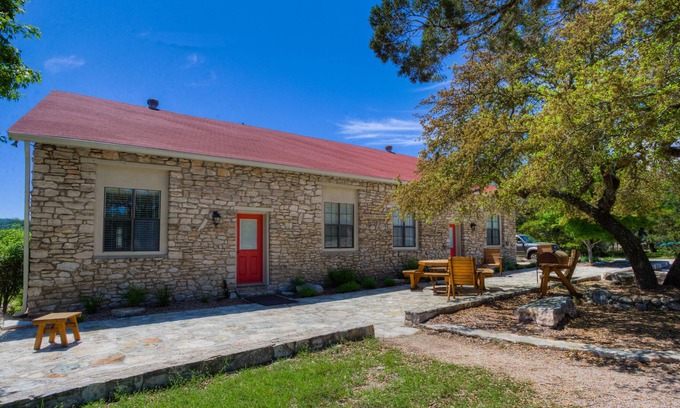 Hunt House | Get away at Mo-Ranch!