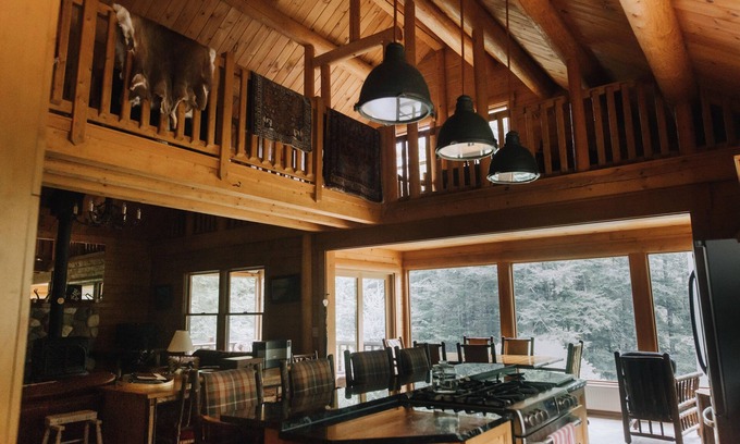 Woodstock Cabin | Discover Your Fairytale Escape in the White Mountains!