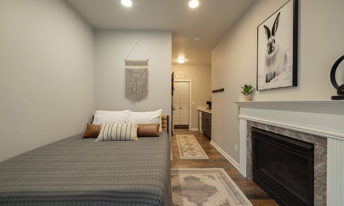 Winter Park Hotel | Cozy Up in The Snowshoe Hare Room at Winter Park Hotel