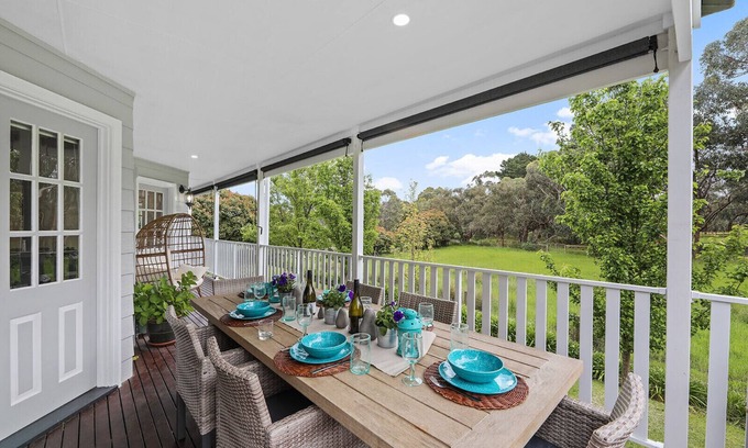 Tynong North Cottage | Perfect Getaway for Couples and Families in Gippsland