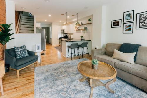 Historic Downtown Lancaster House | Ideal Getaway on Grant: Downtown Stay with Parking