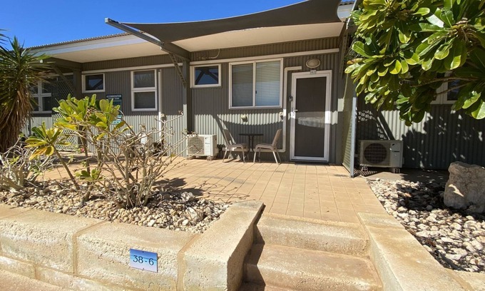 Exmouth Apartment | Budget-Friendly Getaway Villas Unit 38-6 with Family Amenities