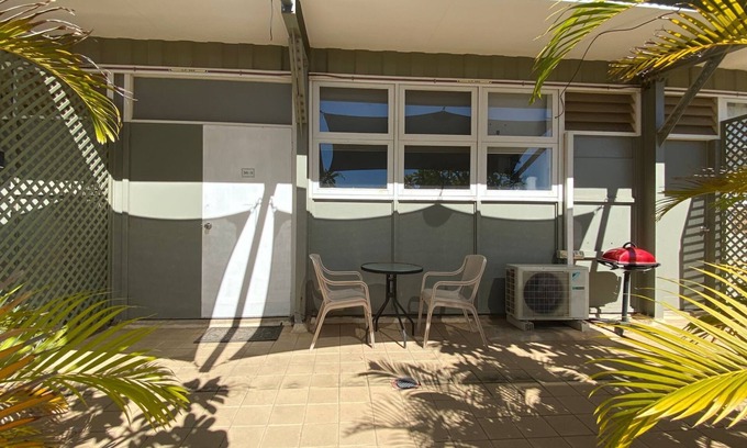 Exmouth Apartment | Budget-Friendly Getaway Villas Unit 38-9 with Kitchen