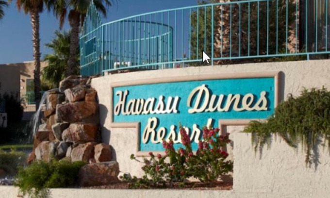 Lake Havasu City Hotel | Relaxing GetAways at Havasu Dunes Resort with Pool Access