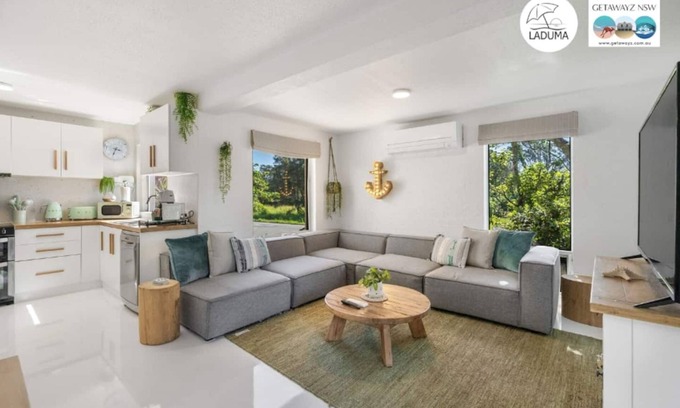 Byron Bay Apartment | Discover Laduma: Steps from Belongil Beach & Ocean Views