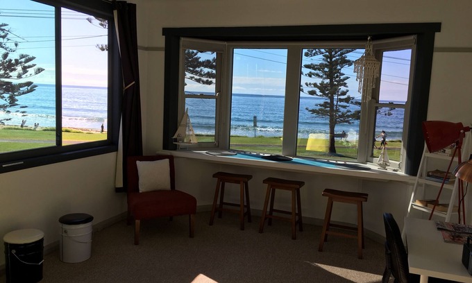 Bulli Apartment | Experience GETWUNTOO at Sandon Point Beach, Rated 10/10