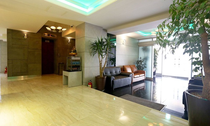 Geumjeong-dong Hotel | Eco-Friendly Comfort at Geumjeong 1004 with Breakfast
