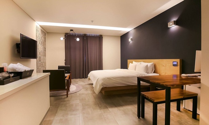 Witchindo-ri Hotel | Eco-Friendly Getaway at Geumsan Gung Self Check-in Motel