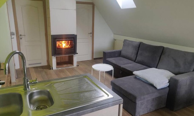 Lichtervelde Apartment | Inviting Studio with Beautiful Countryside Views