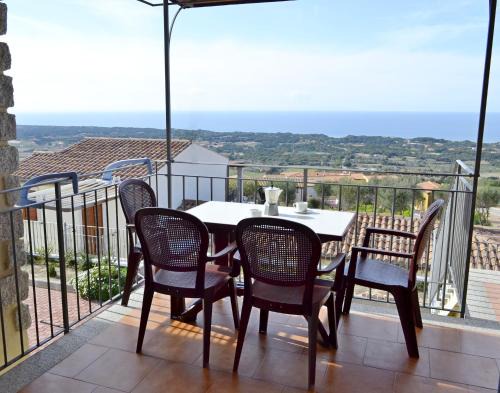 Badesi Apartment | Family-Friendly GF Apartments Li Seddi with Pool Access