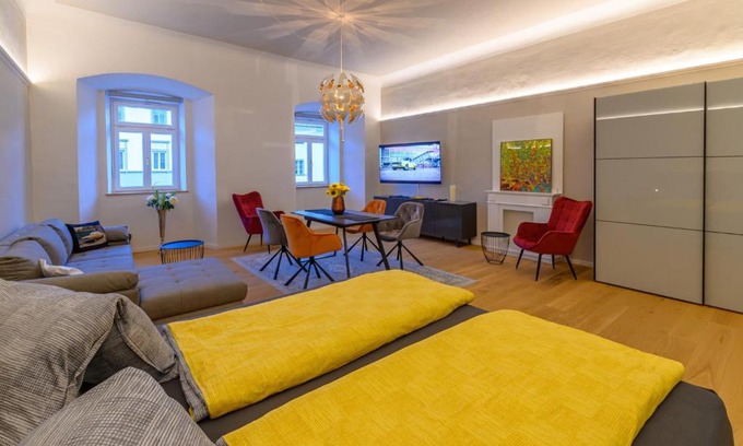 Gmuend in Kaernten Apartment | Highly Rated Gh Alte Post - Family and Pet Friendly Stay