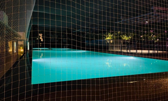 Indore Apartment | Discover Ghanshyam Castle: Family-Friendly with Pool Access
