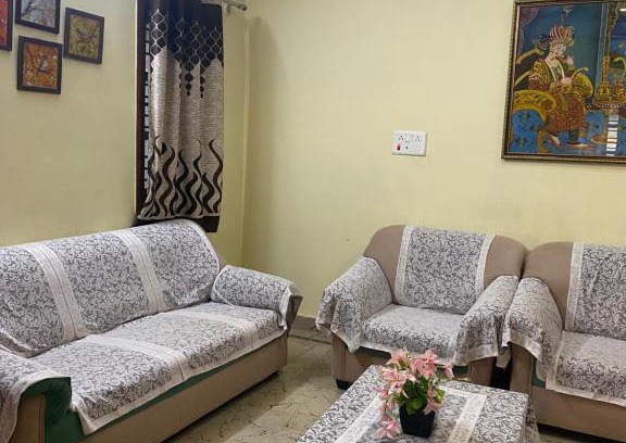 Krishnarajapura House | Cozy 2-Bedroom Home with Kitchen and Breakfast Included