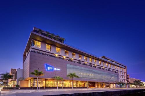 Monteria Hotel | Elegant GHL Hotel Monteria: Pool, Hot Tub & Family-Friendly