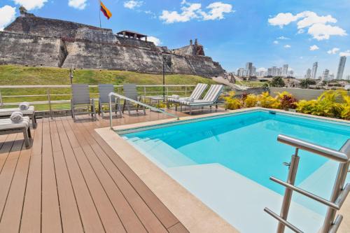 Pie del Cerro Hotel | Unforgettable GHL San Lazaro Art Hotel with Pool & Hot Tub