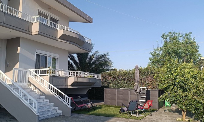 Petaloudes Villa | GianAngelo Holiday Villa: Family Retreat with Ocean View