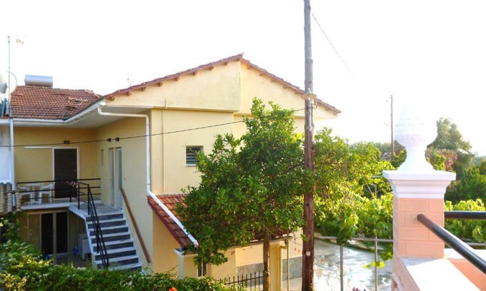 Agios Georgios Pagon Apartment | Oceanfront Retreat at Giannis - Guest Rated 9.4/10