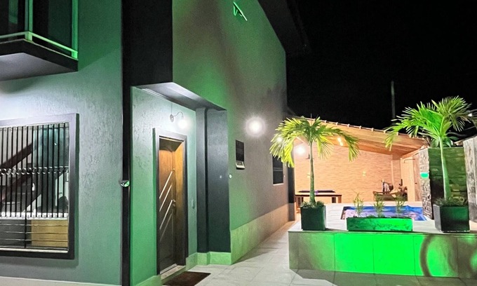 Bertioga House | GIANT JACUZZI, Casa Pé na Areia! 😍
