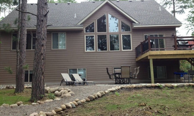 Embarrass House | Unforgettable Giants Ridge Lake Home for Golf, Hike & Ski