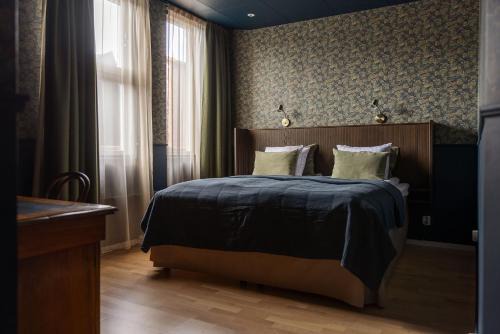 Jonsered Bed & Breakfast | Pet-Friendly Gibsons Hotell with Kitchen & Accessibility