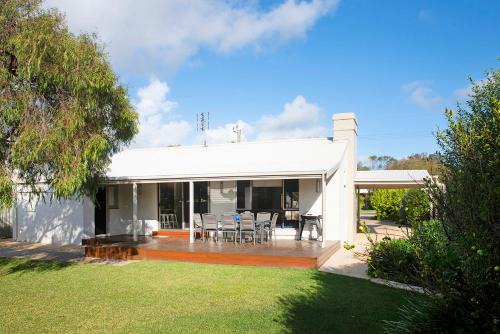 Dunsborough House | Gifford Getaway - Coastal Home in Dunsborough
